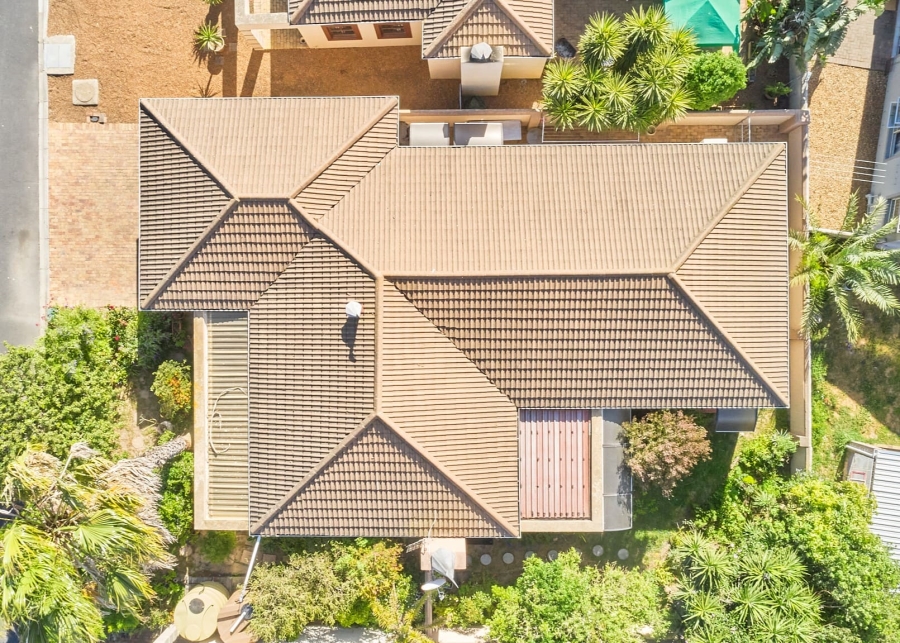 3 Bedroom Property for Sale in Uitzicht Western Cape